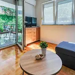 Lovely Apartment Zadar